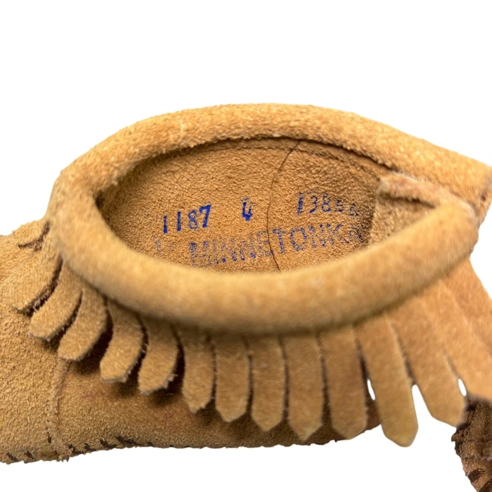 Minnetonka adorable moccasin